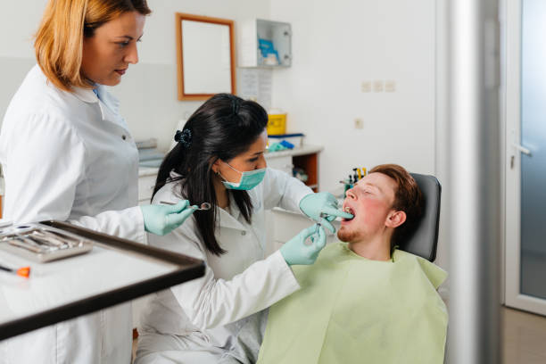 Best Emergency Root Canal Therapy in Elwood, KS